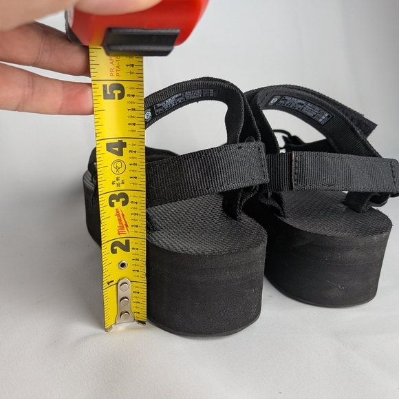 TEVA Platform Straps Sandals Size 7 Black Color All Straps Are Adjustable - Picture 5 of 8